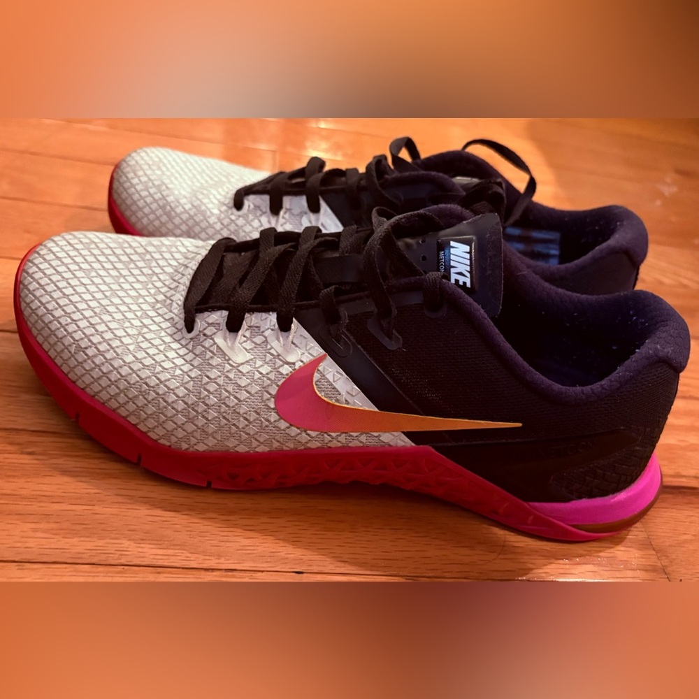 Nike Metcon 4 Training Shoes - Women’s Size 8